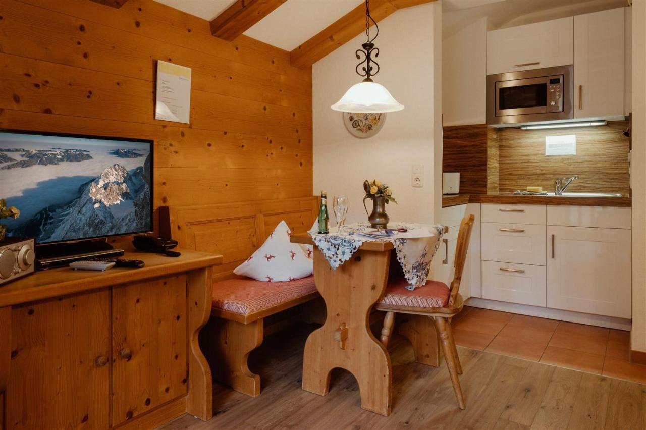 Ferienhaus Heimhof Garmisch-Partenkirchen Luaran gambar